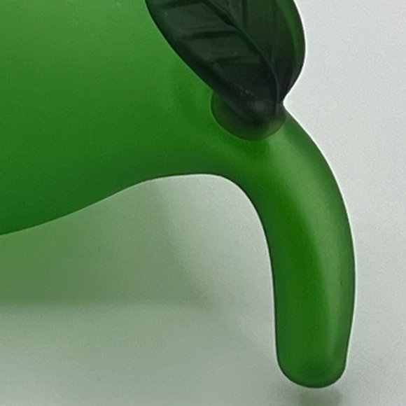 NIB: rare GLASS OIL LAMP, shaped as a lime and adorned with a sweet little leaf - Picture 7 of 8